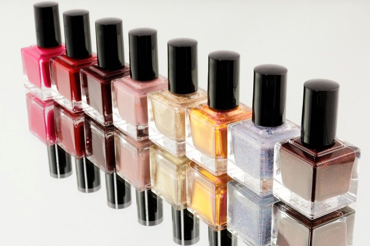 Sculpted almond acrylic set
